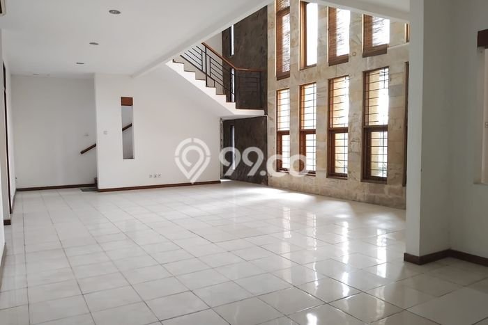 Rumah Asri di Lemahwungkuk, 4 KT, Bebas Banjir Rumah Asri di Lemahwungkuk, 4 KT, Bebas Banjir