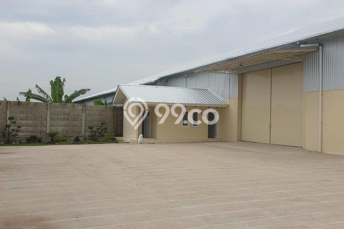 Gudang Area Bisnis di Mundu, Luas 2000m², Pusat Bisnis Gudang Area Bisnis di Mundu, Luas 2000m², Pusat Bisnis