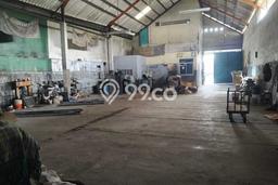 Disewakan Gudang komersial di Mundu luas bangunan 225m2 Disewakan Gudang komersial di Mundu luas bangunan 225m2