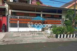 Rumah Strategis di Rungkut, Akses ke Rungkut, Surabaya, Surabaya - LT 200m2m² Rumah Strategis di Rungkut, Akses ke Rungkut, Surabaya, Surabaya - LT 200m2m²