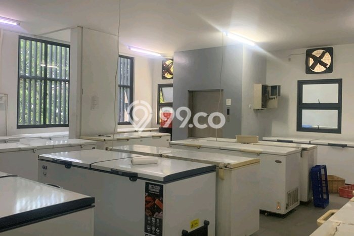 Komersial Bagus Dijual LB 1000m2 Lokasi Strategis Surabaya Area Cocok untuk Bisnis Komersial Bagus Dijual LB 1000m2 Lokasi Strategis Surabaya Area Cocok untuk Bisnis