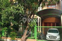 Rumah Eksklusif Siap Huni LT 347m2 di Rungkut, Surabaya Rumah Eksklusif Siap Huni LT 347m2 di Rungkut, Surabaya