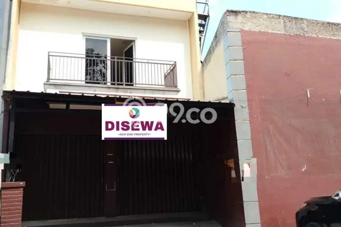 Ruko disewakan lokasi strategis Ciracas Jakarta Timur 202m2 Ruko disewakan lokasi strategis Ciracas Jakarta Timur 202m2