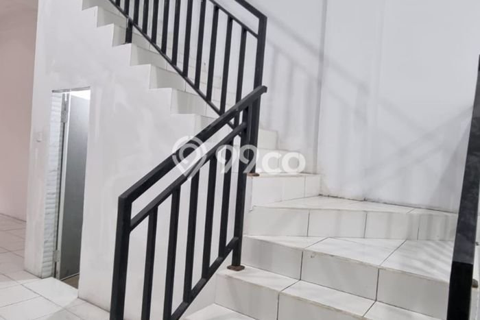 Ruko Area Komersial di Medan Helvetia, Luas 48m², For Rent, Ready Digunakan Ruko Area Komersial di Medan Helvetia, Luas 48m², For Rent, Ready Digunakan