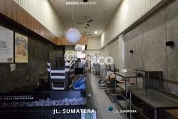 AREA PROSPEKTIF! Ruko Kawasan Medan Kota, Luas 450m², Lokasi Strategis AREA PROSPEKTIF! Ruko Kawasan Medan Kota, Luas 450m², Lokasi Strategis