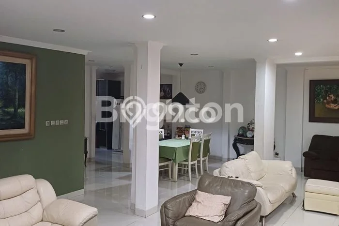Best Deal Hunian Premium Ideal dan Luas di Karawaci, Tangerang Best Deal Hunian Premium Ideal dan Luas di Karawaci, Tangerang
