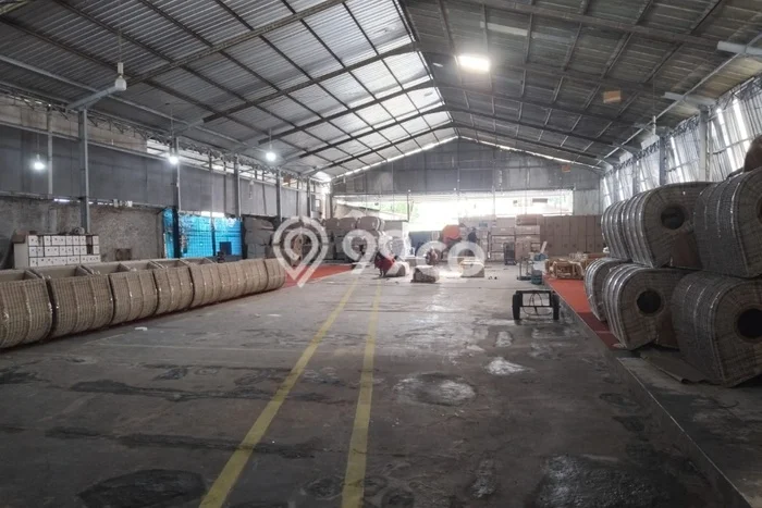 Gudang Komersial Disewakan di Plumbon Cirebon Luas 2500m2 Gudang Komersial Disewakan di Plumbon Cirebon Luas 2500m2