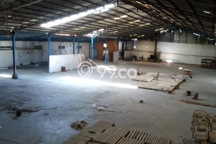 Unit Gudang Dijual di Majalengka LT 10297m2 & LB 5000m2 Unit Gudang Dijual di Majalengka LT 10297m2 & LB 5000m2