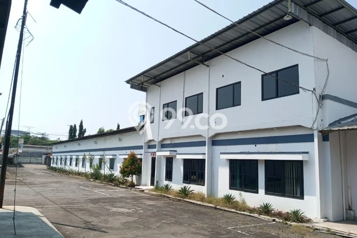 Gudang untuk Disewa di Pusat Cirebon Luas Bangunan 6500m2 Gudang untuk Disewa di Pusat Cirebon Luas Bangunan 6500m2