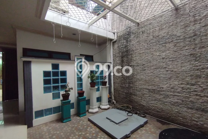 Disewakan! Rumah 5 Kamar Tidur &
4 Kamar Mandi di Cirebon Kota, Cirebon Disewakan! Rumah 5 Kamar Tidur &
4 Kamar Mandi di Cirebon Kota, Cirebon