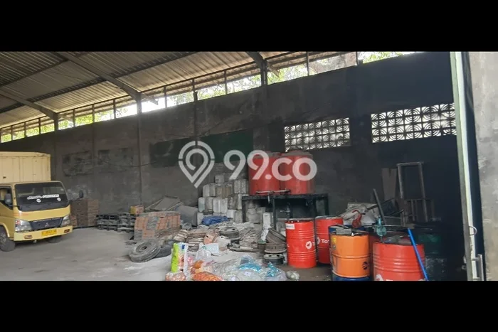 Disewakan Gudang di Kawasan Ramai Cirebon Timur Luas 1000m2 Disewakan Gudang di Kawasan Ramai Cirebon Timur Luas 1000m2