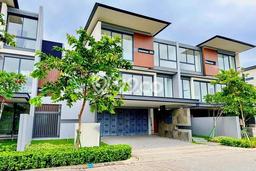 Ready to Use! Premium House LT 495m2 Desain Elegan di BSD City Ready to Use! Premium House LT 495m2 Desain Elegan di BSD City