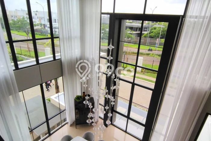 Dijual Rumah Mewah Elegan Dengan View Cantik di BSD City, Tangerang Dijual Rumah Mewah Elegan Dengan View Cantik di BSD City, Tangerang