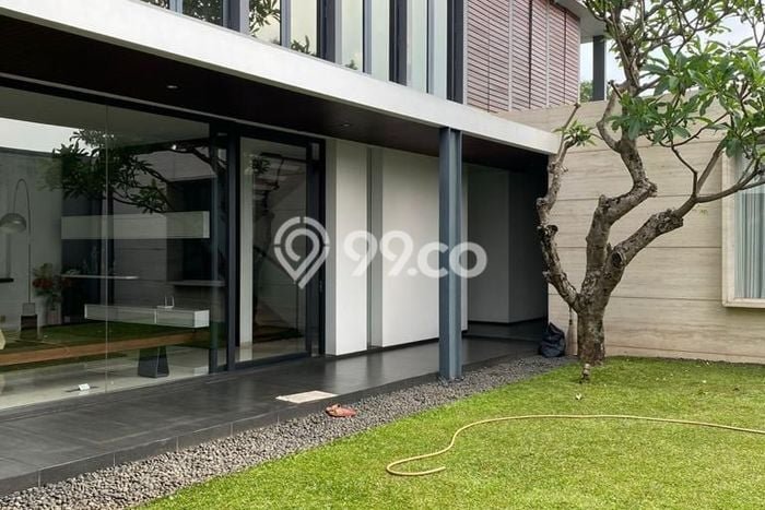 For Sale! Luxury House LT 1104m2 Desain Modern di Gading Serpong For Sale! Luxury House LT 1104m2 Desain Modern di Gading Serpong