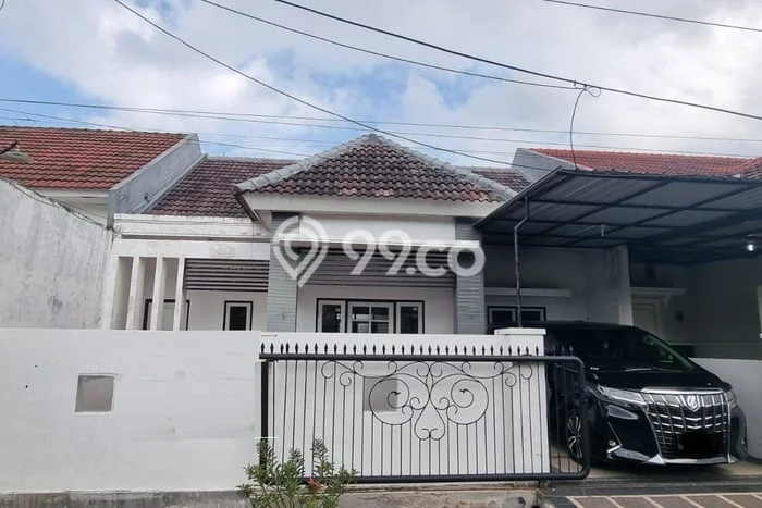 PENAWARAN TERBAIK! Rumah Premium area Sidoarjo, Luas 150m2m² Bangunan 170m2m² PENAWARAN TERBAIK! Rumah Premium area Sidoarjo, Luas 150m2m² Bangunan 170m2m²