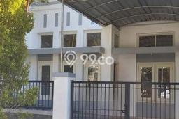 KESEMPATAN TERBAIK! Rumah Nyaman area , Luas 108m2m² LB 66m2m² KESEMPATAN TERBAIK! Rumah Nyaman area , Luas 108m2m² LB 66m2m²