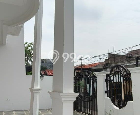 Dijual Rumah Premium dengan Fasilitas Sekitar Komplit di Duren Sawit, Jakarta Timur Dijual Rumah Premium dengan Fasilitas Sekitar Komplit di Duren Sawit, Jakarta Timur