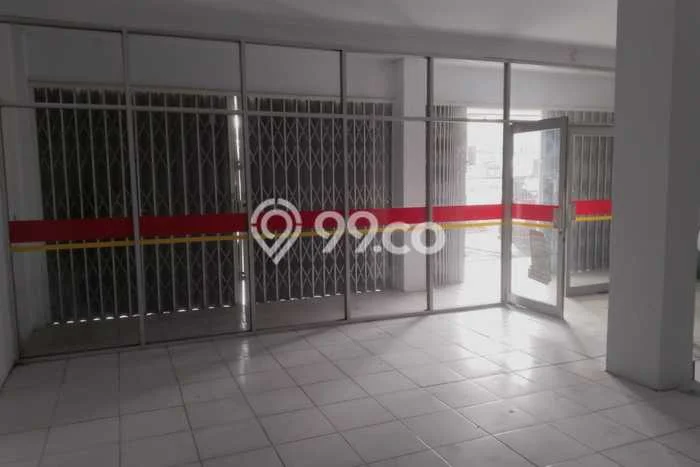 Disewakan Ruko komersial di Kebayoran Baru luas bangunan 350m2 Disewakan Ruko komersial di Kebayoran Baru luas bangunan 350m2