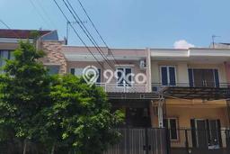 Jual Rumah Mewah Megah Dengan View Eksklusif di Harapan Indah, Bekasi Jual Rumah Mewah Megah Dengan View Eksklusif di Harapan Indah, Bekasi