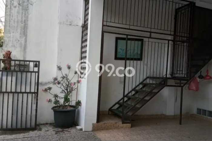 Dijual Rumah Premium dengan Fasilitas Sekitar Komplit di Pulo Gadung, Jakarta Timur Dijual Rumah Premium dengan Fasilitas Sekitar Komplit di Pulo Gadung, Jakarta Timur