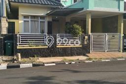 For Sale Hunian Rumah Terawat 4 Kamar di Bekasi Kota, Bekasi For Sale Hunian Rumah Terawat 4 Kamar di Bekasi Kota, Bekasi