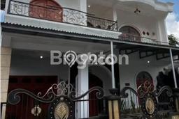 For Sale Rumah 5 Kamar Lokasi Strategis Nyaman dan Strategis di Sambutan For Sale Rumah 5 Kamar Lokasi Strategis Nyaman dan Strategis di Sambutan