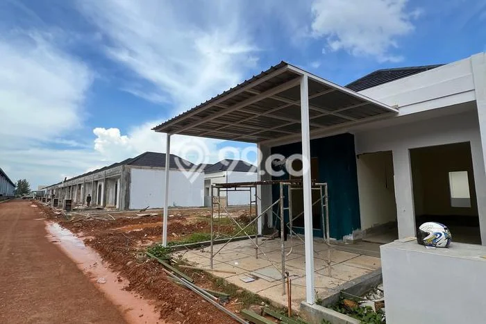 SIAP HUNI! Rumah Strategis area Bengkong, LT 104m² Bangunan 45m² SIAP HUNI! Rumah Strategis area Bengkong, LT 104m² Bangunan 45m²