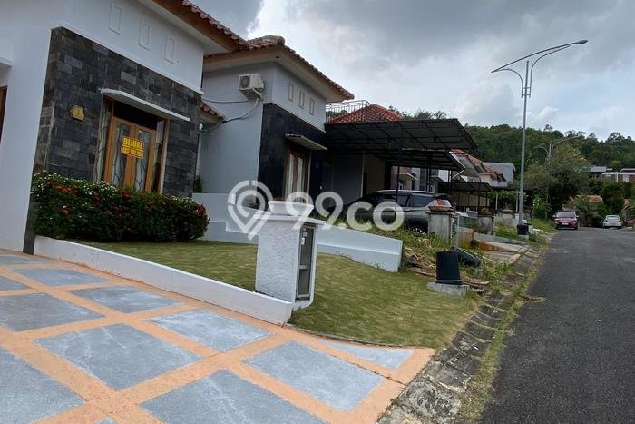 Dijual Rumah Strategis Bagus Punya 2 KT di Batam Kota Batam - Dijual Rumah Strategis Bagus Punya 2 KT di Batam Kota Batam -