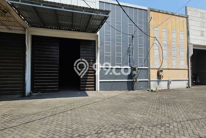 Jual Gudang Premium Kawasan Driyorejo, Luas 396m2m², Mainroad, Area Bisnis Jual Gudang Premium Kawasan Driyorejo, Luas 396m2m², Mainroad, Area Bisnis