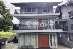 For Sale Vila Kawasan , Ukuran 215m2m², Lingkungan Nyaman For Sale Vila Kawasan , Ukuran 215m2m², Lingkungan Nyaman
