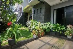 Siap Huni Hunian Elit 5 Kamar di Antapani Dekat ke Mana Pun Siap Huni Hunian Elit 5 Kamar di Antapani Dekat ke Mana Pun