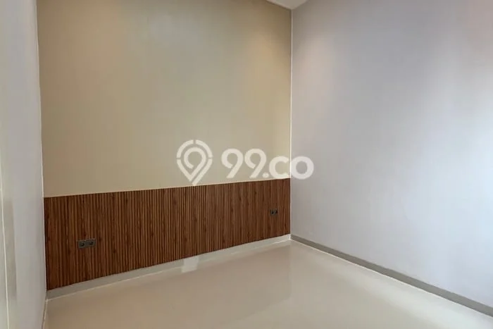 Rumah Eksklusif Siap Huni LT 180m2 di Taman Surya, Jakarta Barat Rumah Eksklusif Siap Huni LT 180m2 di Taman Surya, Jakarta Barat
