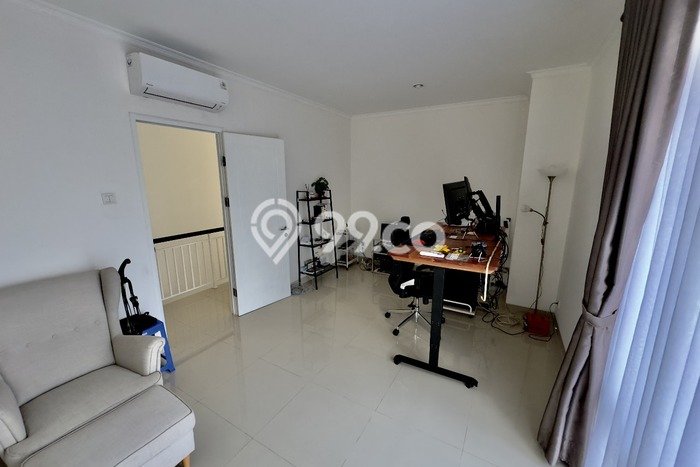 Jual Rumah Bagus Siap Huni LB 90m2 di Gading Serpong, Tangerang Jual Rumah Bagus Siap Huni LB 90m2 di Gading Serpong, Tangerang