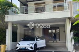Rumah Mewah Siap Huni LT 112m2 di Kelapa Gading, Jakarta Utara Rumah Mewah Siap Huni LT 112m2 di Kelapa Gading, Jakarta Utara