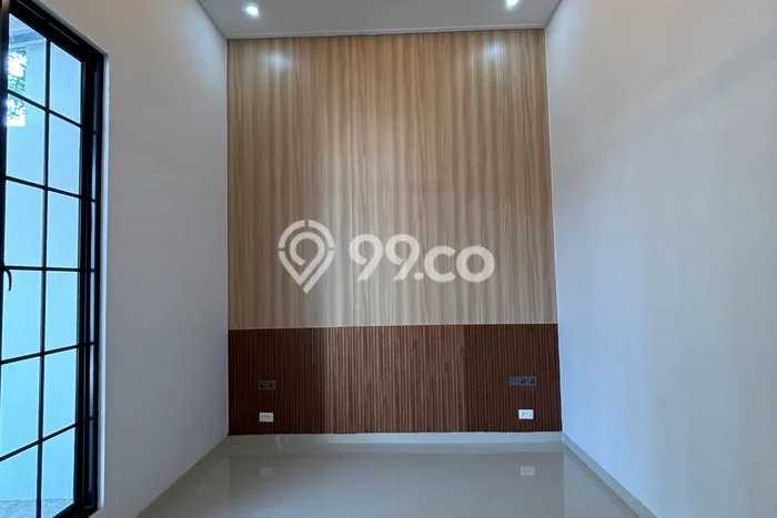 Rumah Eksklusif Siap Huni LT 180m2 di Taman Surya, Jakarta Barat Rumah Eksklusif Siap Huni LT 180m2 di Taman Surya, Jakarta Barat