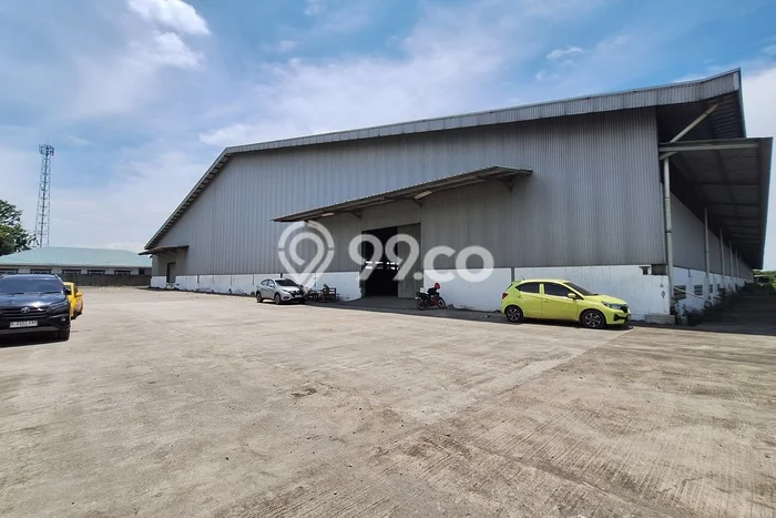Pabrik Premium Kawasan Karawang Timur, Luas 12000m2m², Jalan Utama, Area Bisnis Aktif Pabrik Premium Kawasan Karawang Timur, Luas 12000m2m², Jalan Utama, Area Bisnis Aktif