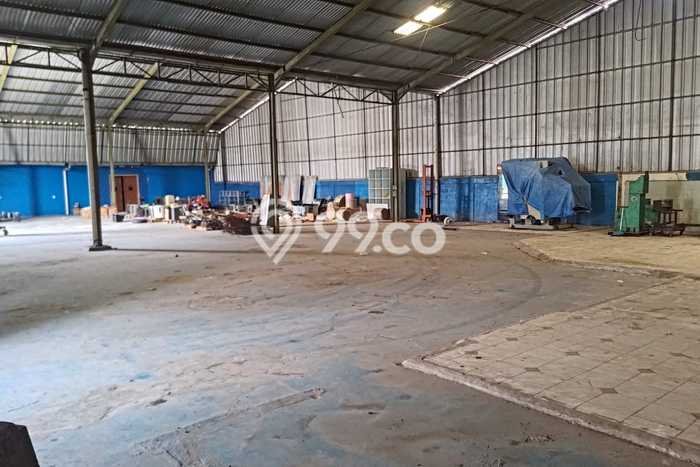 LOKASI STRATEGIS! Gudang Kawasan Tambun Utara, Luas 1410m², Pusat Komersial, Jalan Utama LOKASI STRATEGIS! Gudang Kawasan Tambun Utara, Luas 1410m², Pusat Komersial, Jalan Utama