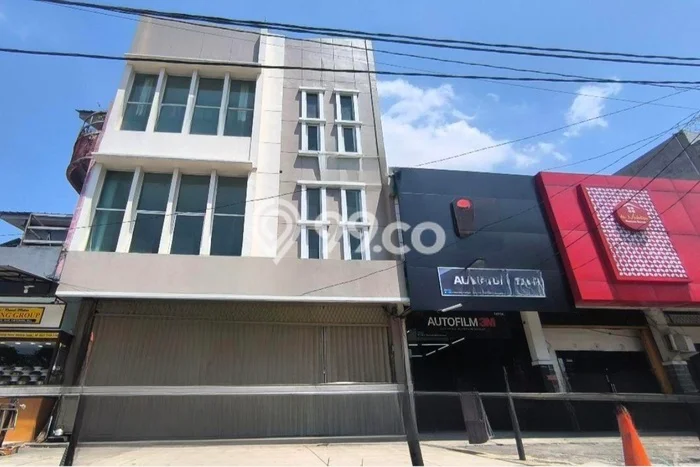 Unit Ruko Dijual di Depok LT 180m2 & LB 307m2 Unit Ruko Dijual di Depok LT 180m2 & LB 307m2