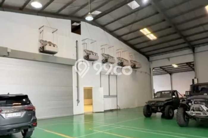 FOR SALE! Gudang di Cikarang Pusat Bekasi, LT 3011m2, LB 2355m2 FOR SALE! Gudang di Cikarang Pusat Bekasi, LT 3011m2, LB 2355m2