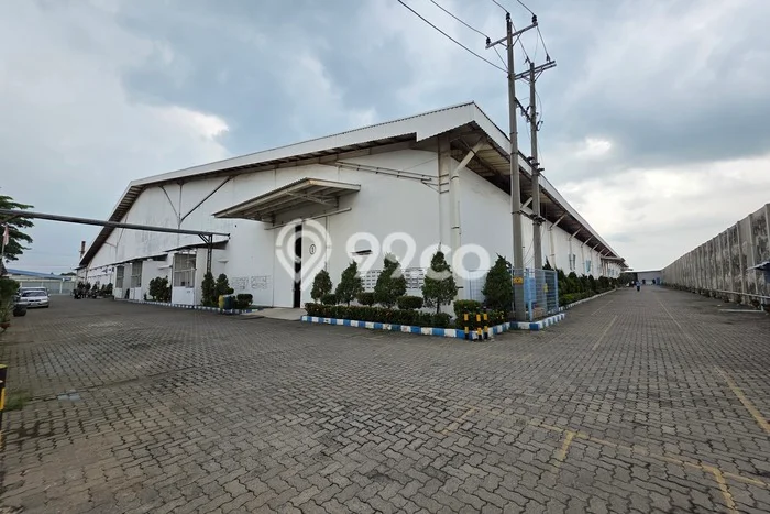 Disewakan Gudang komersial di Sukoharjo luas bangunan 12000m2 Disewakan Gudang komersial di Sukoharjo luas bangunan 12000m2