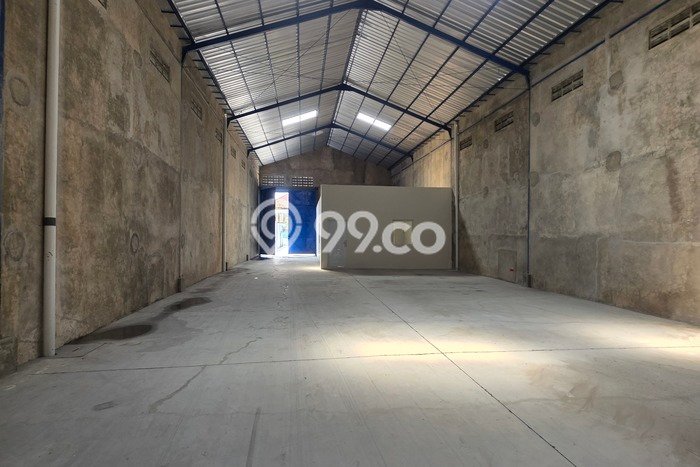 Unit Gudang Paling Strategis di Gatak Sukoharjo dengan LB 1100m2 Unit Gudang Paling Strategis di Gatak Sukoharjo dengan LB 1100m2