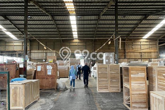 Disewakan Gudang komersial di Semarang Barat luas bangunan 7000m2 Disewakan Gudang komersial di Semarang Barat luas bangunan 7000m2
