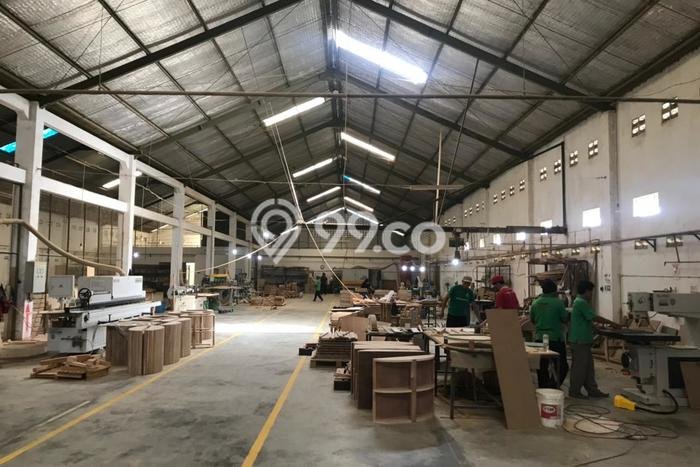 Gudang Komersial Disewakan di Laweyan Solo Luas 4000m2 Gudang Komersial Disewakan di Laweyan Solo Luas 4000m2