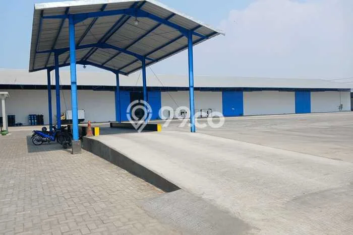 Unit Gudang Paling Strategis di Tegal Barat Tegal dengan LB 5000m2 Unit Gudang Paling Strategis di Tegal Barat Tegal dengan LB 5000m2