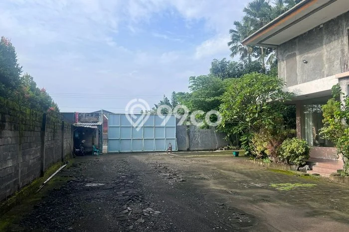 Gudang untuk Disewa di Pusat Boyolali Luas Bangunan 1700m2 Gudang untuk Disewa di Pusat Boyolali Luas Bangunan 1700m2
