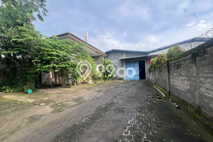 Gudang untuk Disewa di Pusat Boyolali Luas Bangunan 1700m2 Gudang untuk Disewa di Pusat Boyolali Luas Bangunan 1700m2