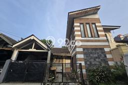 Rumah Modern 3 KT di BSD Griya Loka Tangerang Rumah Modern 3 KT di BSD Griya Loka Tangerang