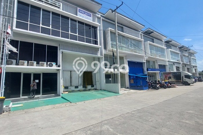 Gudang Dijual di Balikpapan LT 234m2 & LB 288m2 Lokasi Terbaik! Gudang Dijual di Balikpapan LT 234m2 & LB 288m2 Lokasi Terbaik!