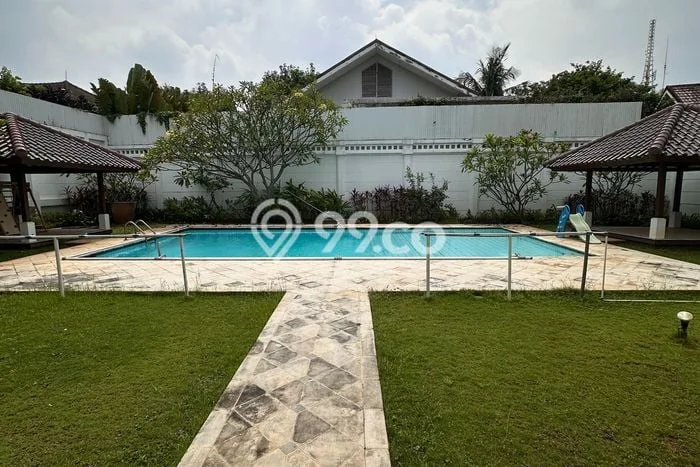 Vila Potensial Kawasan Pasar Minggu, Area 1230m2m², Lingkungan Asri Vila Potensial Kawasan Pasar Minggu, Area 1230m2m², Lingkungan Asri
