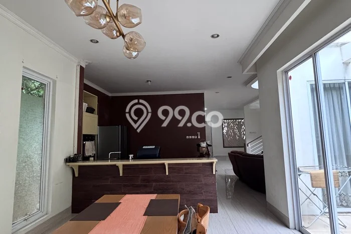 Sewa Rumah Murah di BSD The Green Tangerang dengan 5 Kamar Tidur Sewa Rumah Murah di BSD The Green Tangerang dengan 5 Kamar Tidur